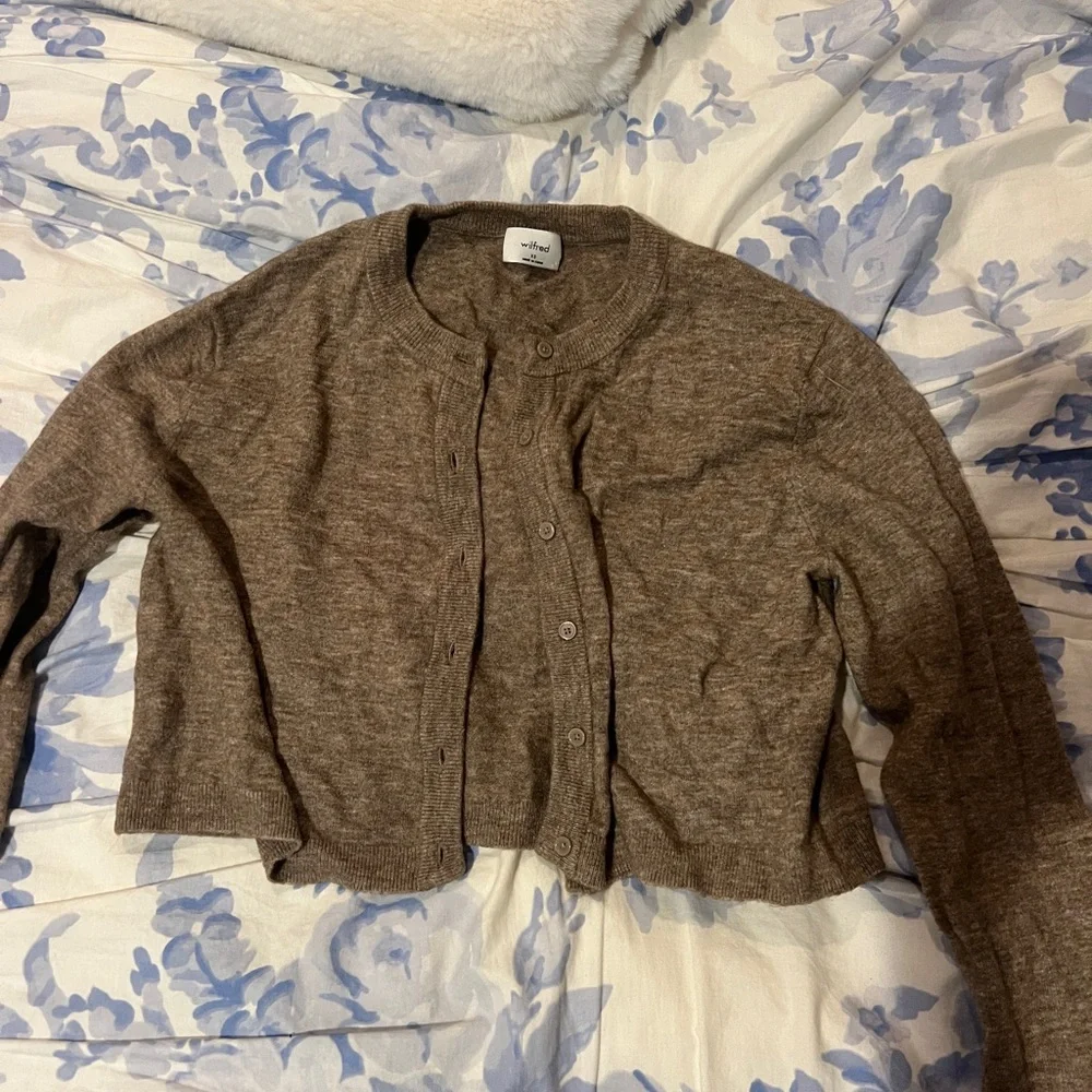 Aritzia Wilfred Sicily Cardigan in Heather Nomad Taupe - Picture 3 of 4